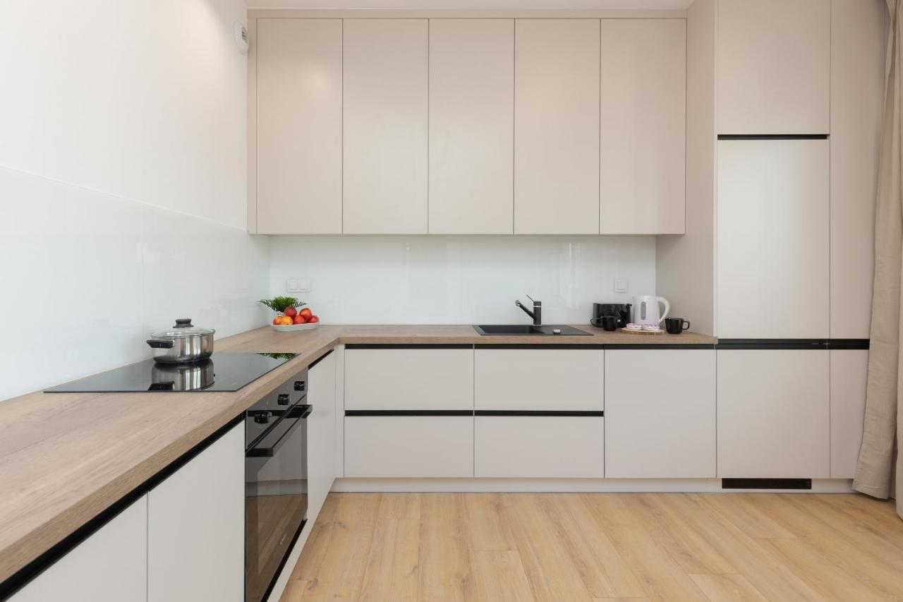 Optykow Spacious & Cosy With Parking By Renters Butas *